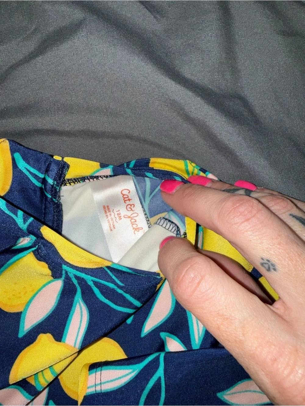 Lemon Print Rashguard Swimsuit - Picture 2 of 2